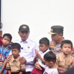 Kunjungi Huntara Batang Anai, Kapolda Sumbar Salurkan Bantuan dan Dengarkan Aspirasi Warga